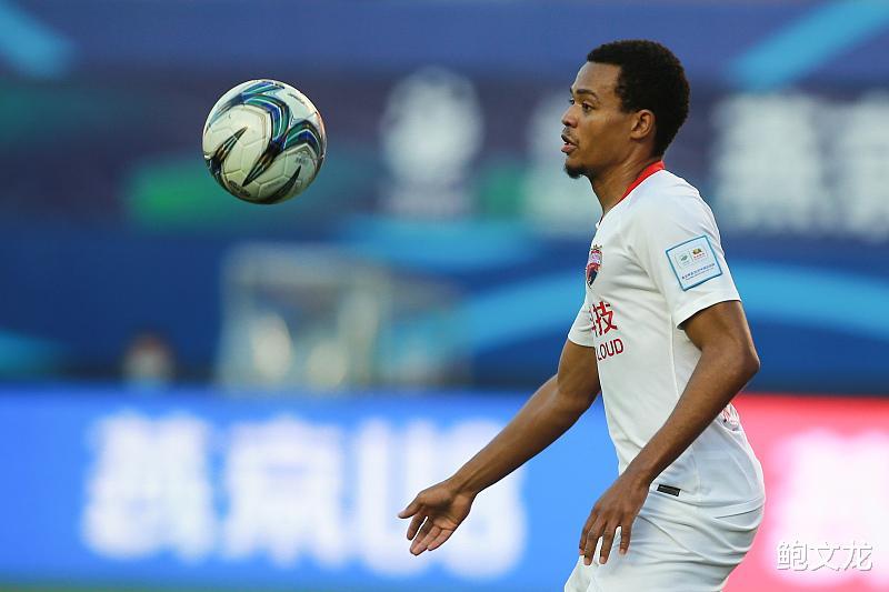 清晨芝加哥公牛备战中超；调整名单细节曝光；目标明确；年轻球员得到机会